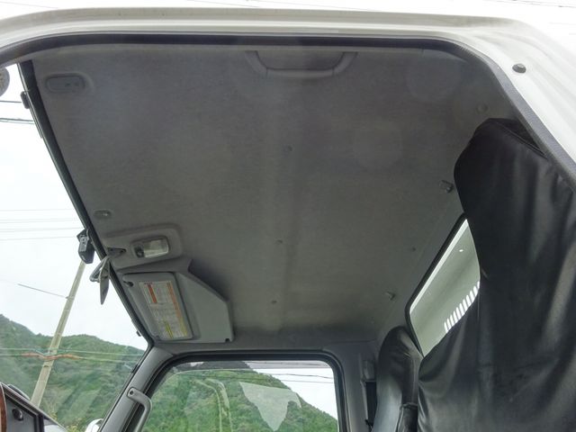 Mitsubishi CANTER 2018-09 23103-19