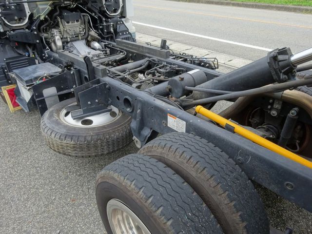 Mitsubishi CANTER 2018-09 23103-12