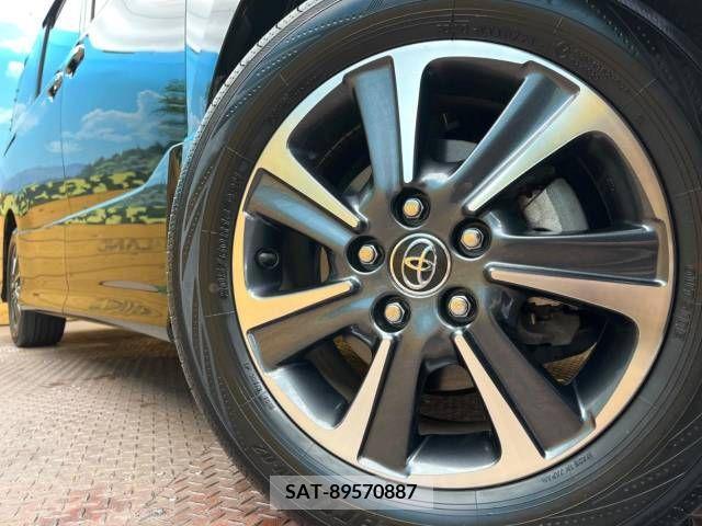 Toyota VOXY 2018-11 321589-12
