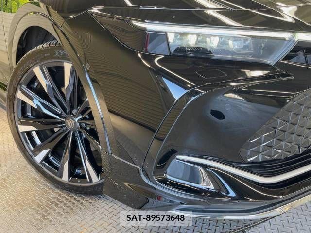 Toyota CROWN 2023-01 316712-12
