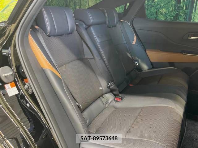 Toyota CROWN 2023-01 316712-9