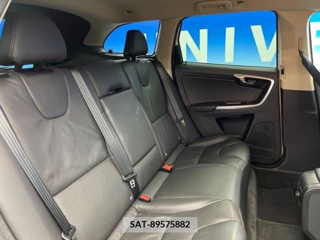 Volvo XC60 2012-03 328050-8