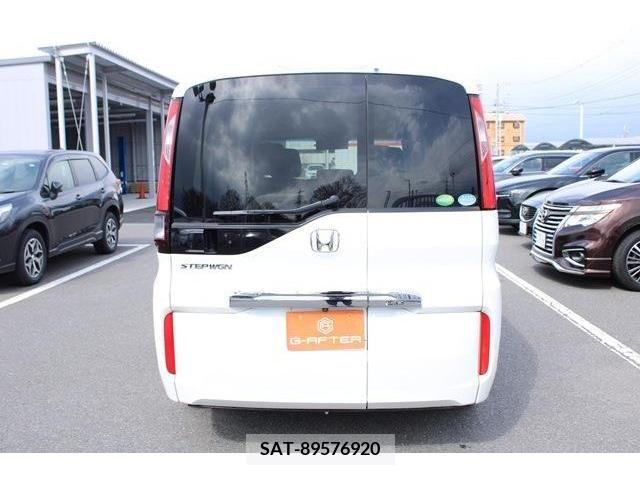 Honda STEP WGN 2017-08 229502-7