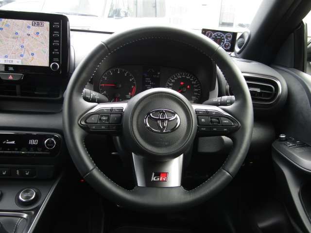 Toyota YARIS 2021-02 14718-9