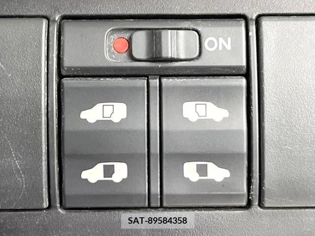 Honda STEP WGN 2007-08 383141-4