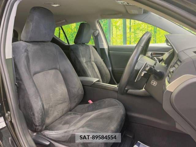 Lexus CT 2011-09 353900-8