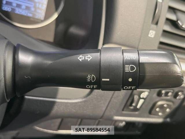Lexus CT 2011-09 353900-6
