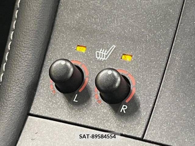 Lexus CT 2011-09 353900-4