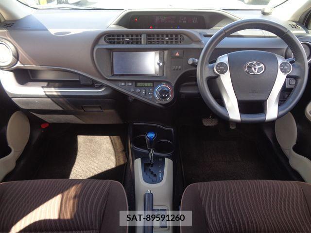 Toyota AQUA 2014-02 314190-2