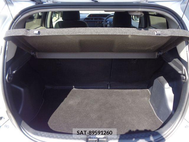 Toyota AQUA 2014-02 314190-13