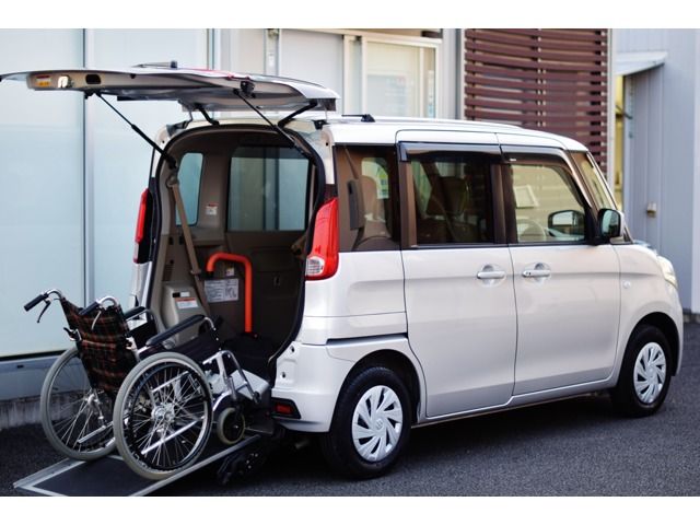 Suzuki SPACIA 2014-02 681-0