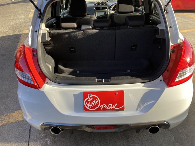 Suzuki SWIFT 2013-02 180964-8