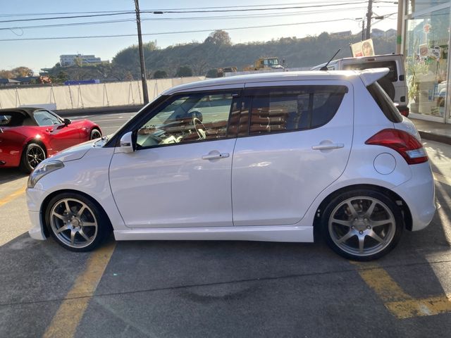 Suzuki SWIFT 2013-02 180964-12
