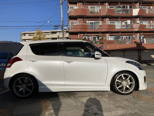Suzuki SWIFT 2013-02 180964-5