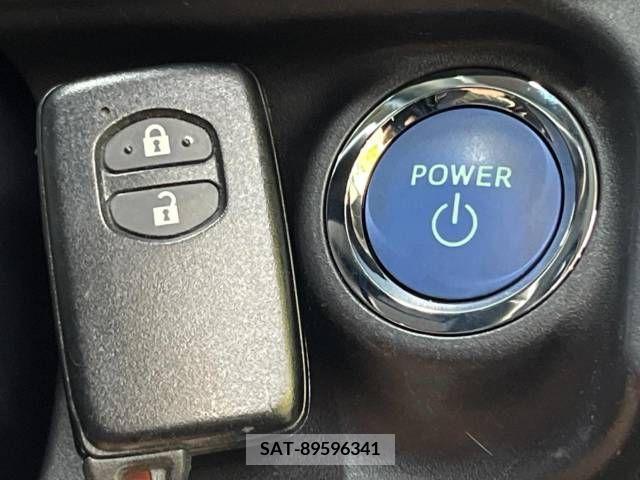 Toyota AQUA 2015-09 314230-5