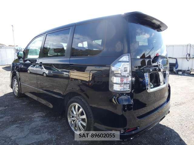 Toyota VOXY 2010-08 251966-3