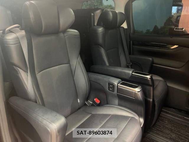 Toyota ALPHARD 2018-12 389001-11