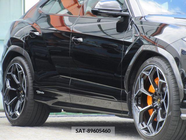 Lamborghini URUS 2024-02 321311-5