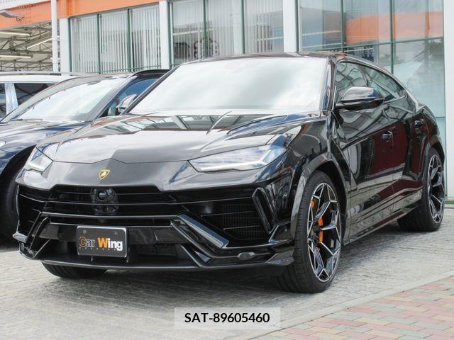 Lamborghini URUS 2024-02 321311-0