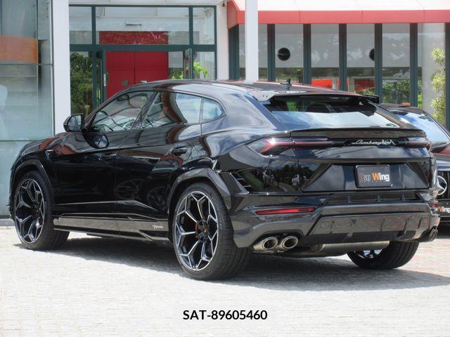 Lamborghini URUS 2024-02 321311-9