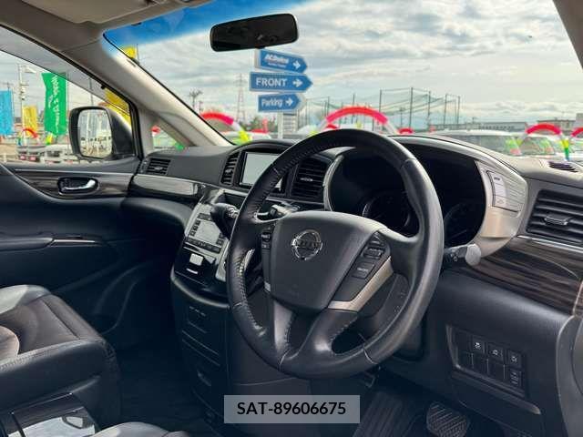 Nissan ELGRAND 2018-10 373539-1