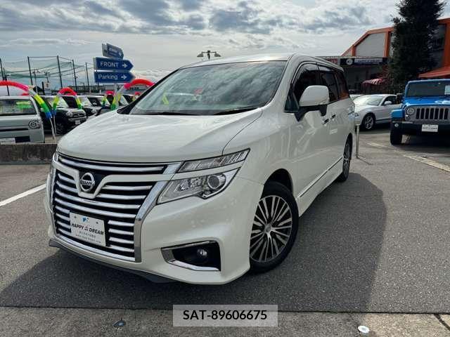Nissan ELGRAND 2018-10 373539-5