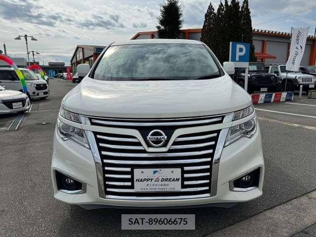 Nissan ELGRAND 2018-10 373539-4