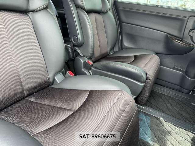 Nissan ELGRAND 2018-10 373539-13