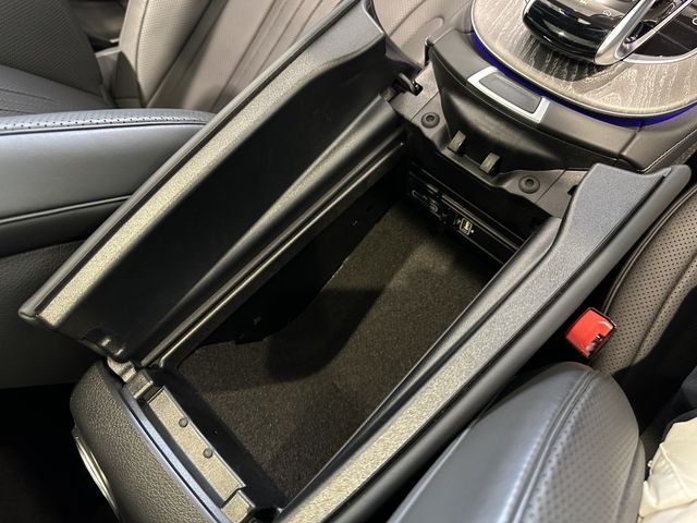 Mercedes Benz CLS-CLASS 2019-07 182367-14