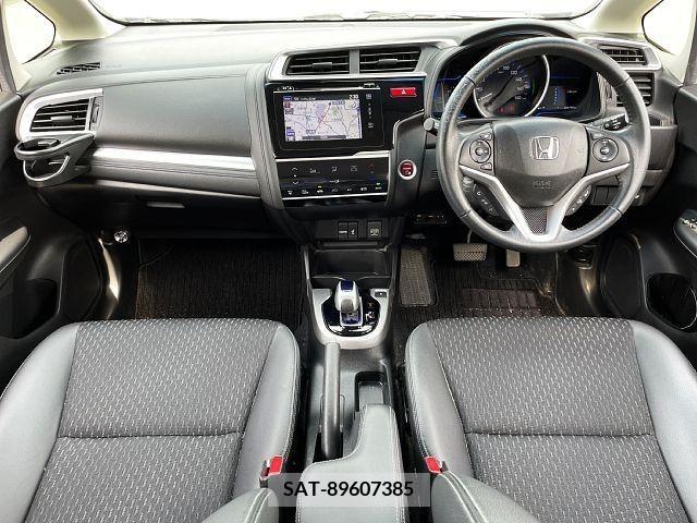 Honda FIT HYBRID 2014-11 269641-1