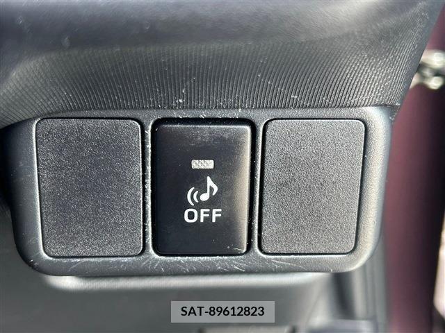 Toyota AQUA 2015-02 217958-14