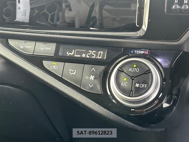 Toyota AQUA 2015-02 217958-15