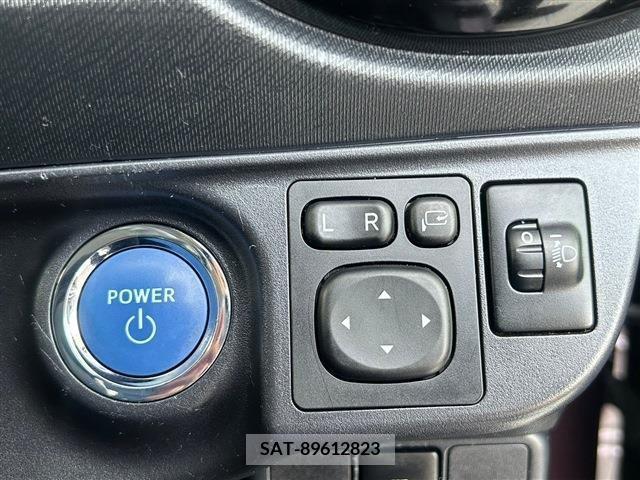 Toyota AQUA 2015-02 217958-10