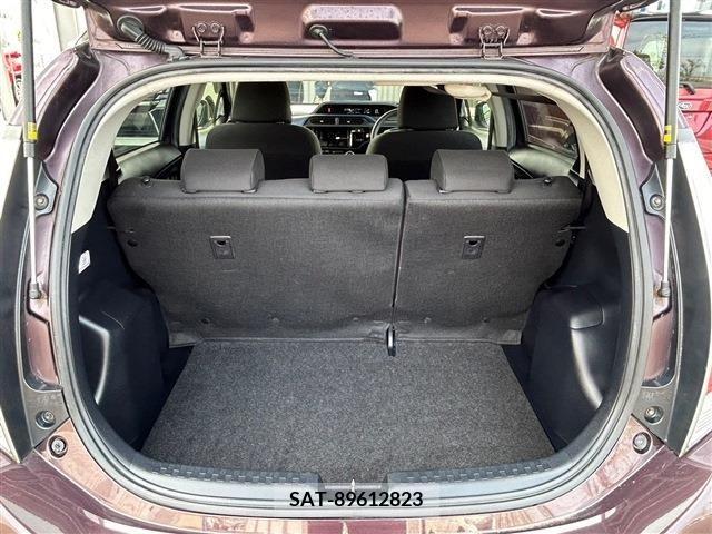 Toyota AQUA 2015-02 217958-8