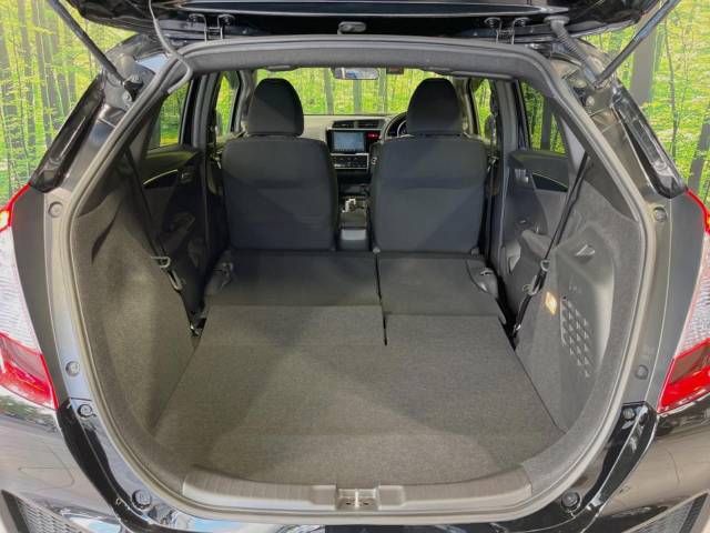 Honda FIT HYBRID 2014-01 15592-11