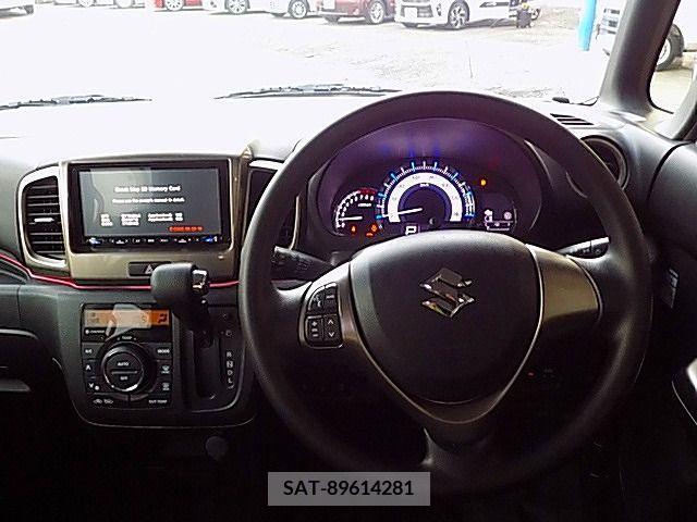 Suzuki SPACIA 2017-08 394242-1