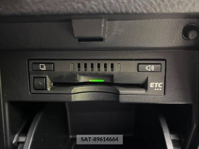 Toyota ALPHARD 2017-01 332652-7