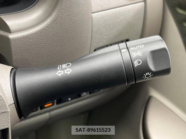 Nissan MARCH 2021-08 210290-7
