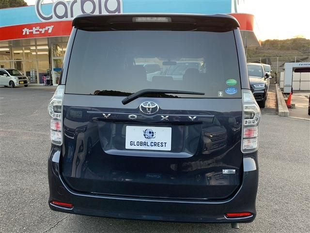 Toyota VOXY 2013-06 188393-11