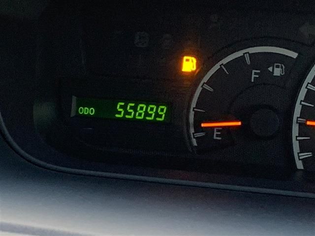 Toyota VOXY 2013-06 188393-29