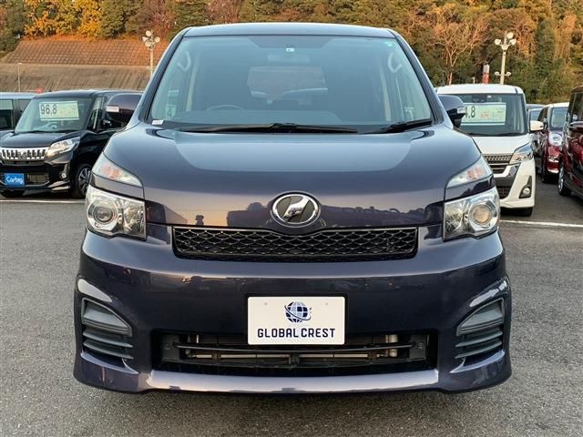 Toyota VOXY 2013-06 188393-7
