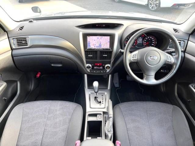 Subaru FORESTER 2011-03 183470-1