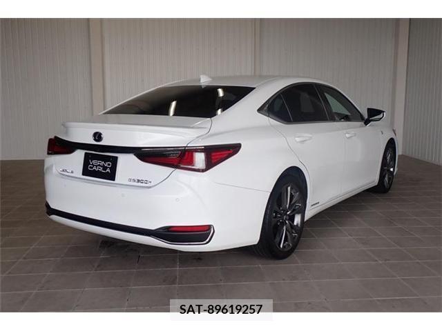 Lexus ES 2019-12 362732-3