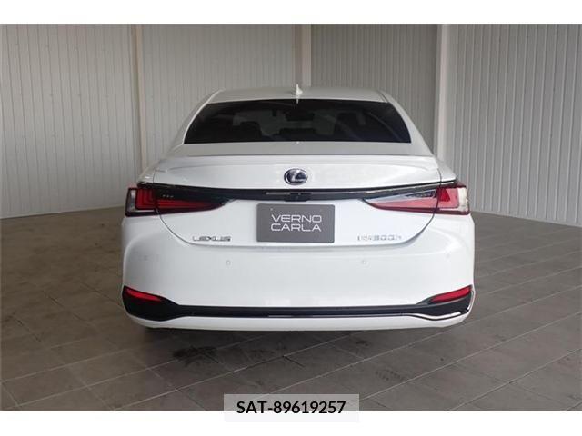 Lexus ES 2019-12 362732-26