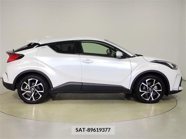 Toyota C-HR 2022-07 349211-27