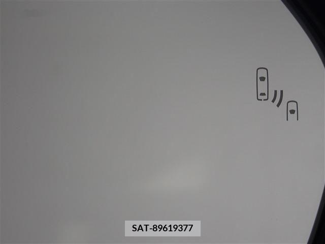 Toyota C-HR 2022-07 349211-16