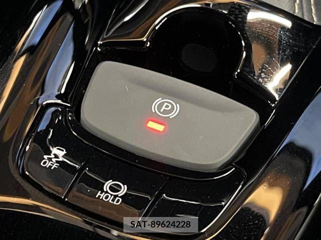 Toyota C-HR 2023-06 357790-9