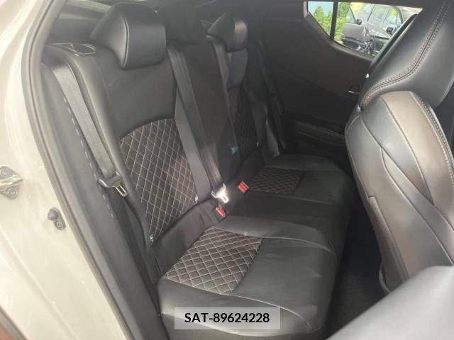 Toyota C-HR 2023-06 357790-12