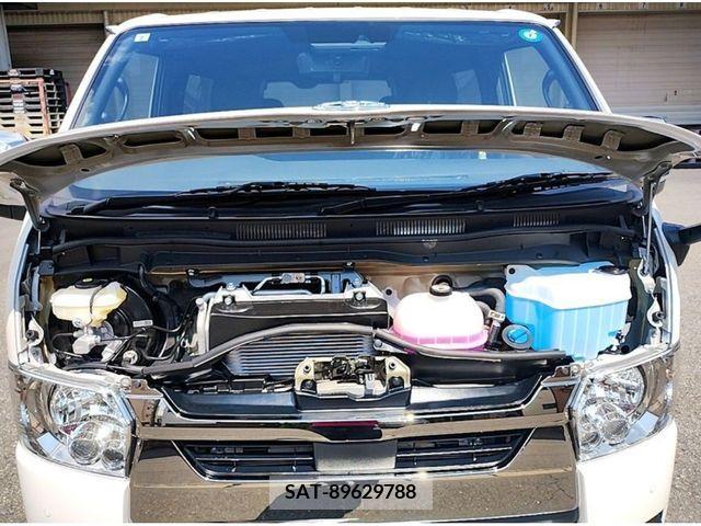 Toyota HIACE VAN 2024-07 414572-18