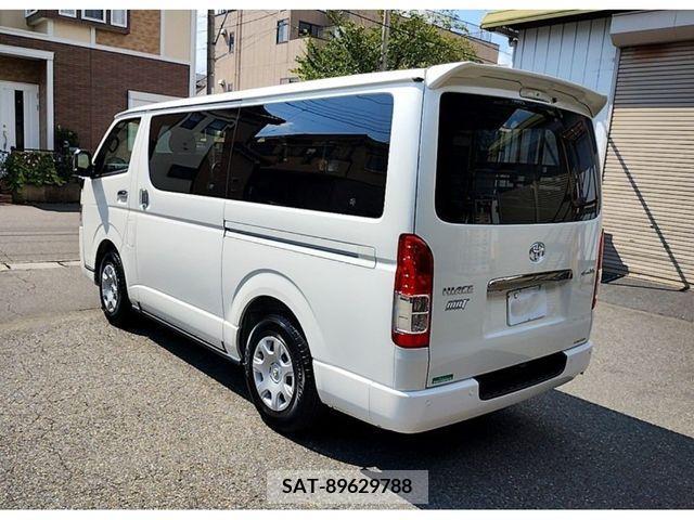 Toyota HIACE VAN 2024-07 414572-2